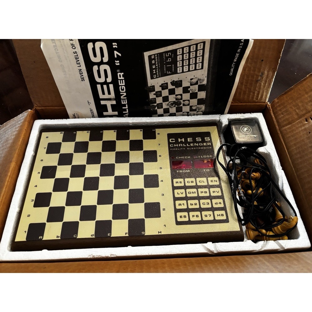 1970s Fidelity Electronics CHESS CHALLENGER 7 w/ Manual & Cable TESTED & WORKS